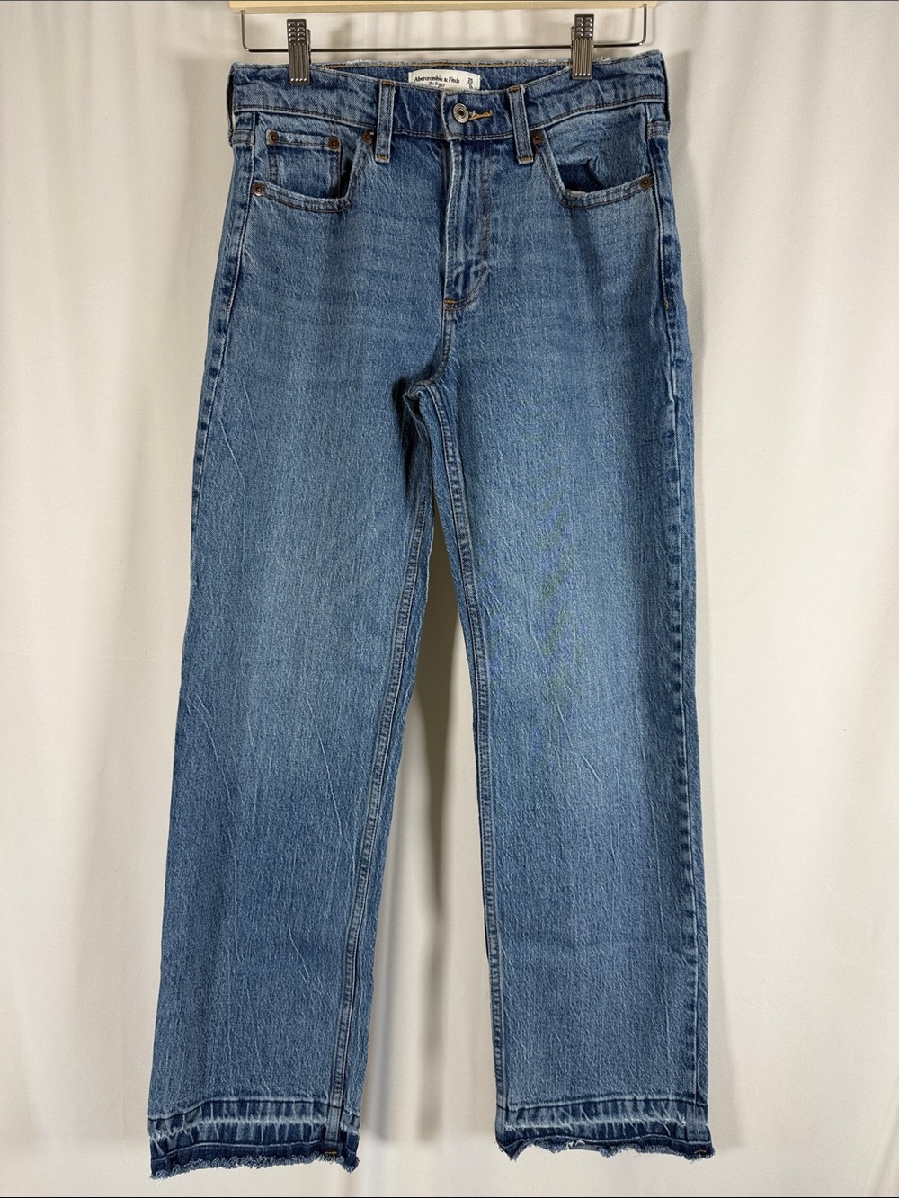 Abercrombie & Fitch Baggy Low-Rise Jeans in Light Blue Denim